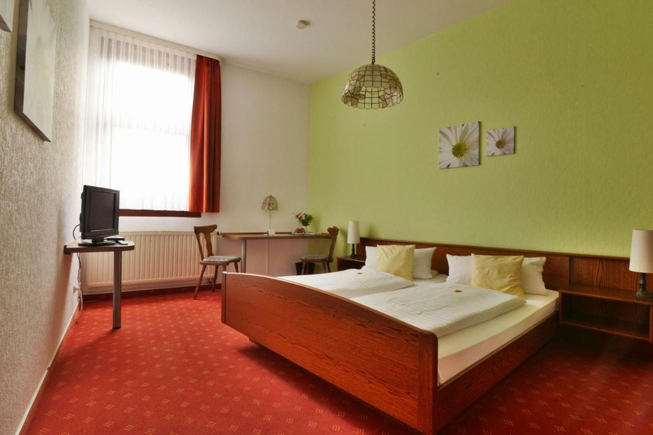 Ichtershausen Landgasthof & Hotel Krone Eischleben מראה חיצוני תמונה